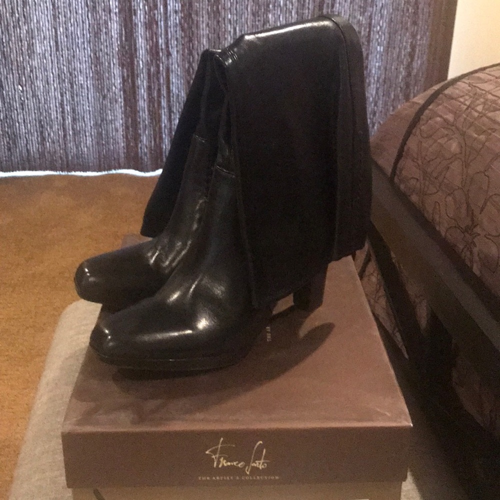 Boots - Picture 2 of 3